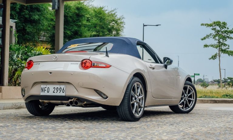 From Drab To Fab: Upgrade Your MX5 With An Eye-Catching Soft Top Replacement