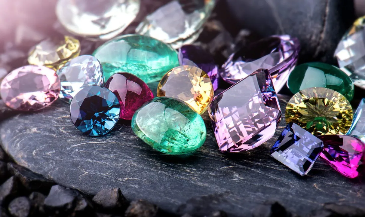 The Ultimate Buyer’s Guide: Navigating the World of Gemstones