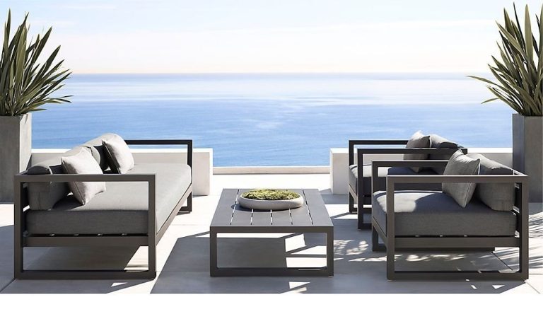 Things to Consider When Choosing the Best Outdoor Furniture