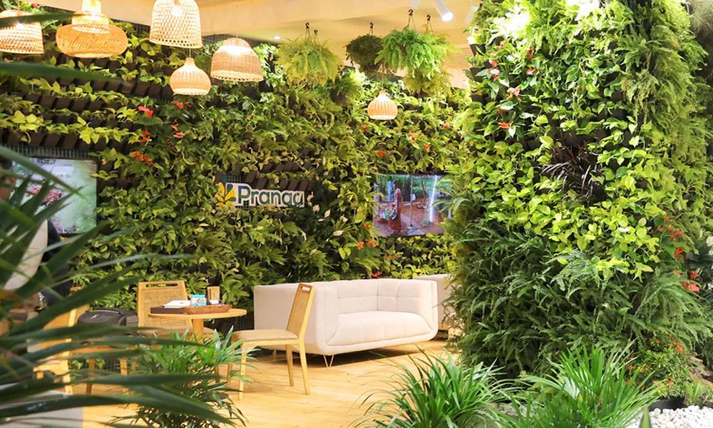 Why Australian Made Vertical Garden Planters Matter Today